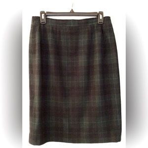 DAVENTTI Cashmere Blend Black & Green Plaid Pencil Skirt - US 4